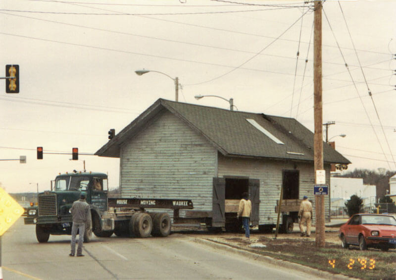 Depot-being-moved-1993